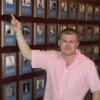 Hatton points to Barry McGuigan's plaque on the Hall of Fame Wall