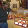 Griffith checks out the plaster casting of his Hall of Fame fist. 